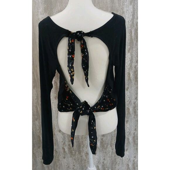 FREE PEOPLE Long Sleeve Black Crop Top w/ Back Floral Ties Size XLarge - Picture 3 of 7
